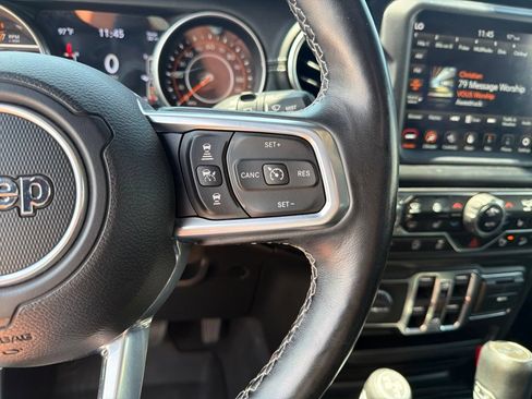 Used 2020 Jeep Wrangler Unlimited Sahara AWD/4WD image 47