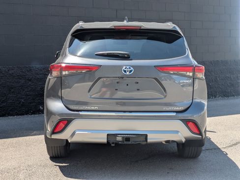 Used 2023 Toyota Highlander Platinum AWD/4WD image 17