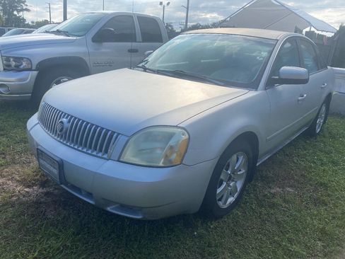 Used 2005 Mercury Montego Luxury image 1