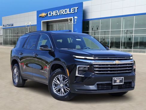 New 2027 Chevrolet Traverse LT FWD image 1