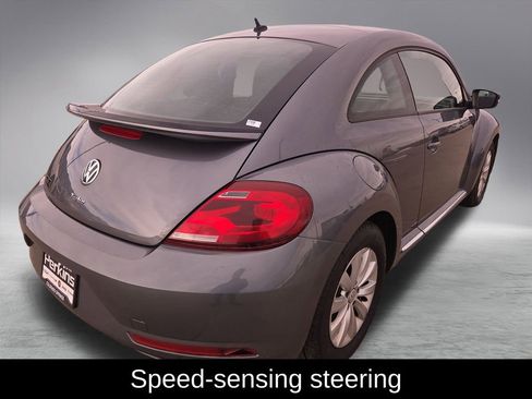 Used 2019 Volkswagen Beetle 2.0T image 8