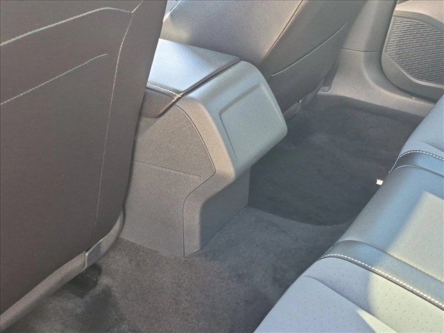 Certified 2026 Volkswagen Jetta SE FWD image 18