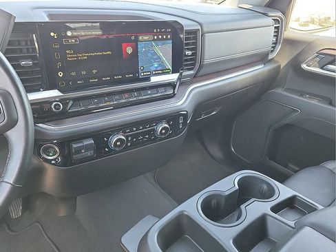 Used 2025 GMC Sierra 1500 SLT AWD/4WD image 20