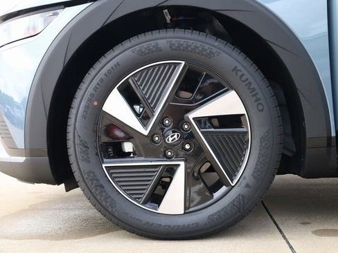 New 2025 Hyundai Ioniq 5 SEL image 8