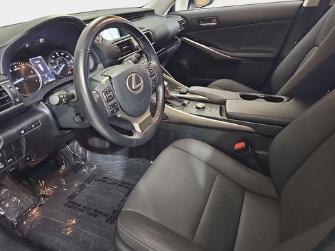 Used 2019 Lexus IS 300 w/ Navigation Package RWD image 18