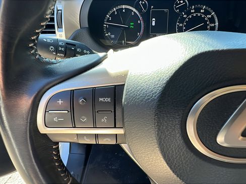 Used 2020 Lexus GX 460 Premium w/ Premium Package image 31