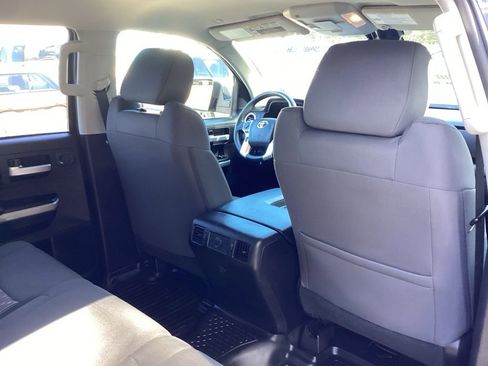 Used 2021 Toyota Tundra SR5 w/ SR5 Upgrade Package AWD/4WD image 35