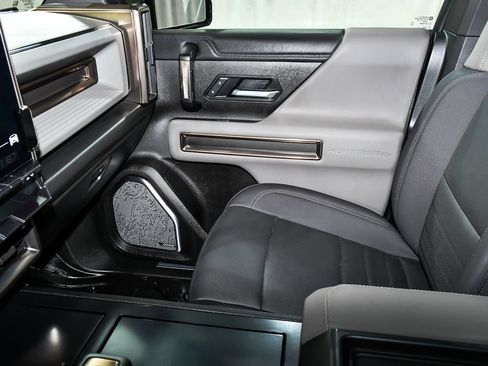 Used 2025 GMC Hummer EV 2X w/ LPO, Cargo Utility Package AWD/4WD image 42
