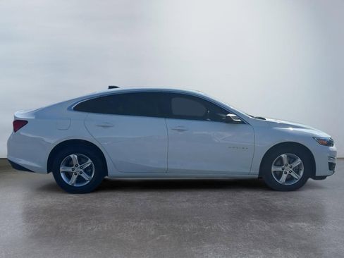 Used 2023 Chevrolet Malibu LS image 6