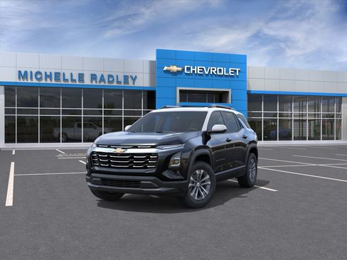New 2026 Chevrolet Equinox LT w/ Convenience Package II FWD image 8