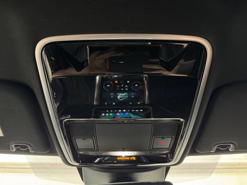 Used 2019 Land Rover Range Rover Sport SE AWD/4WD image 30