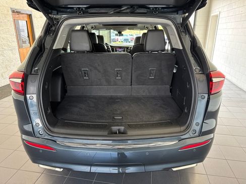 Used 2021 Buick Enclave Avenir w/ Avenir Technology Package AWD/4WD image 11