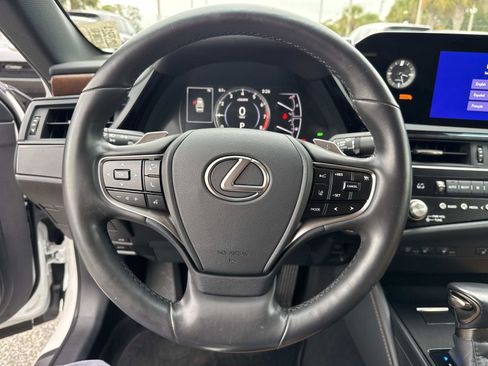 Certified 2024 Lexus ES 350 w/ Premium Package image 27