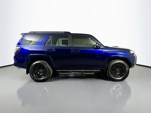 Used 2022 Toyota 4Runner TRD Off-Road AWD/4WD image 7