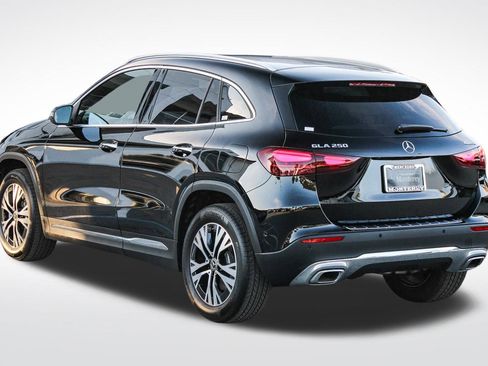 Certified 2025 Mercedes-Benz GLA 250 4MATIC image 7