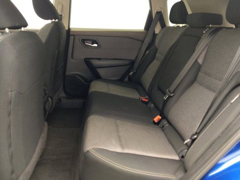 Used 2023 Nissan Rogue SV image 18