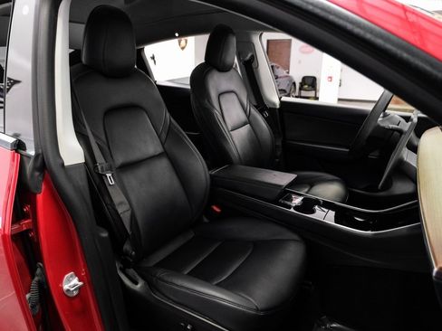 Used 2020 Tesla Model Y Long Range image 29