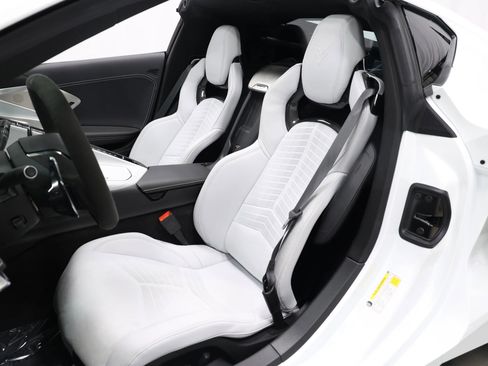 Used 2024 Chevrolet Corvette Stingray Preferred Cpe w/ 2LT image 3