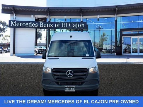 Used 2025 Mercedes-Benz Sprinter 2500 image 2