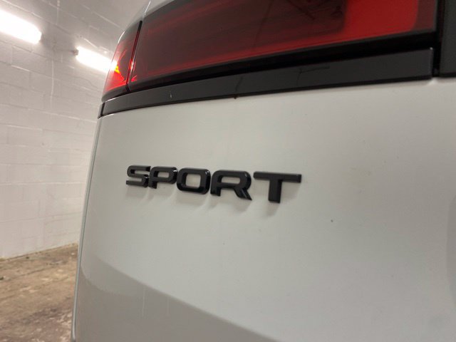 Used 2025 Land Rover Range Rover Sport SE AWD/4WD image 99