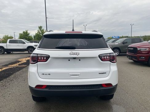 Used 2022 Jeep Compass Latitude AWD/4WD image 3