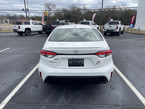 Used 2026 Toyota Corolla SE image 13