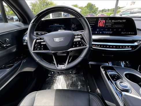 Used 2024 Cadillac Lyriq Luxury w/ LPO, Floor Liner Package AWD/4WD image 10
