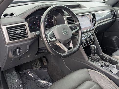 Used 2020 Volkswagen Atlas Cross Sport SEL Premium image 10