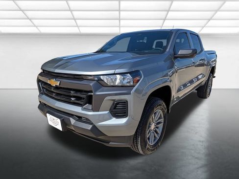 Used 2026 Chevrolet Colorado LT w/ Advanced Trailering Package RWD image 25