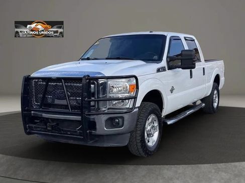 Used 2016 Ford F250 XLT w/ Camper Package AWD/4WD image 3