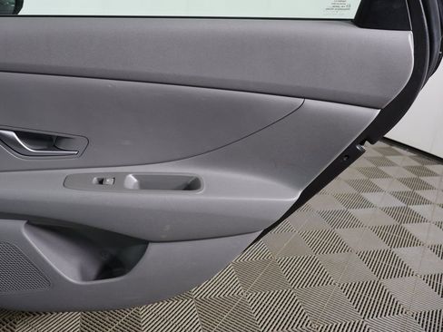 Used 2023 Hyundai Elantra SEL w/ Preferred Accessory Package image 21