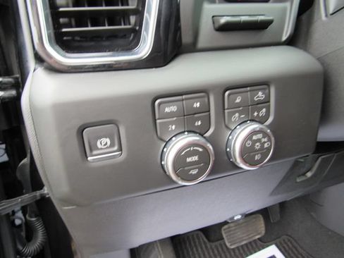 Certified 2026 GMC Sierra 2500 Denali Ultimate w/ Max Trailering Package AWD/4WD image 19