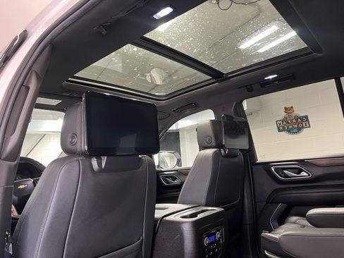 Used 2021 Chevrolet Tahoe High Country AWD/4WD image 19