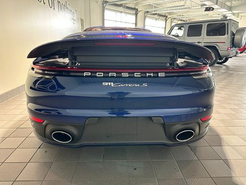 Used 2022 Porsche 911 Carrera S RWD image 5