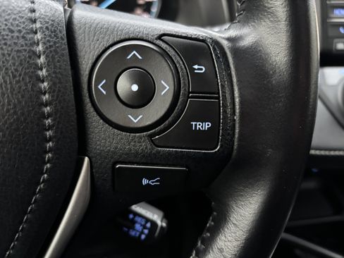 Used 2017 Toyota RAV4 Limited image 23
