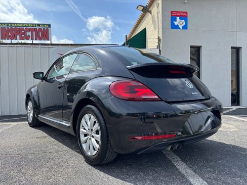 Used 2019 Volkswagen Beetle 2.0T S image 3
