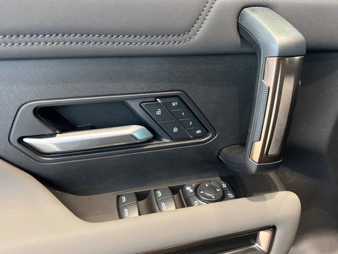 New 2025 GMC Hummer EV 2X image 8