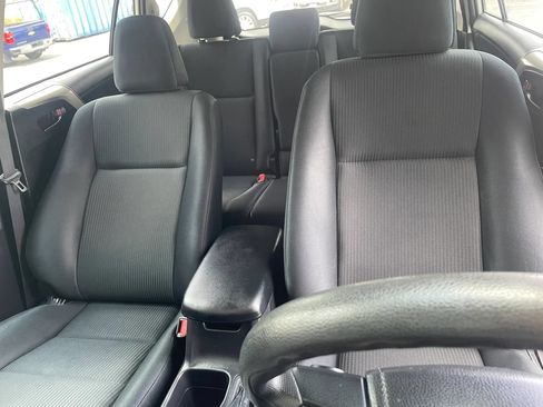 Used 2015 Toyota RAV4 LE FWD image 16