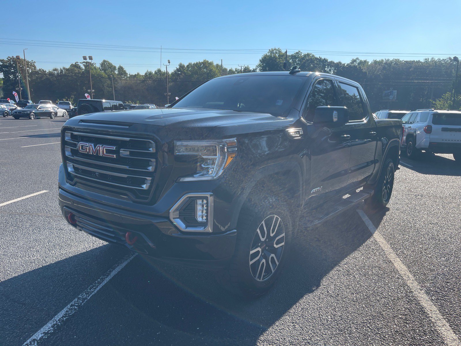Used 2019 GMC Sierra 1500 AT4 w/ AT4 Premium Package AWD/4WD image 3
