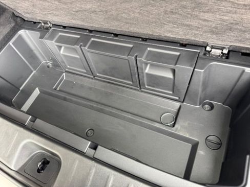 Used 2023 Nissan Pathfinder SL image 39