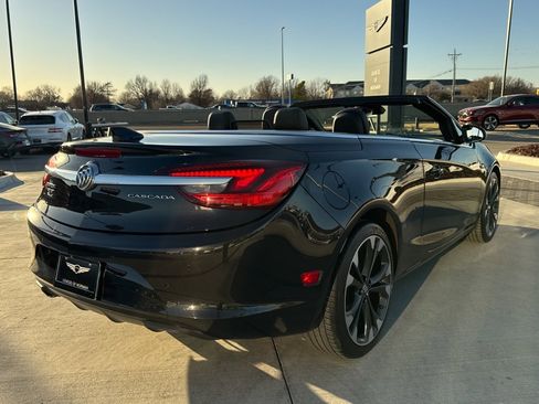 Used 2016 Buick Cascada Premium image 4