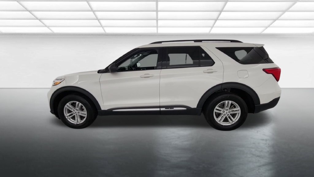 Certified 2024 Ford Explorer XLT w/ Equipment Group 202A AWD/4WD image 6