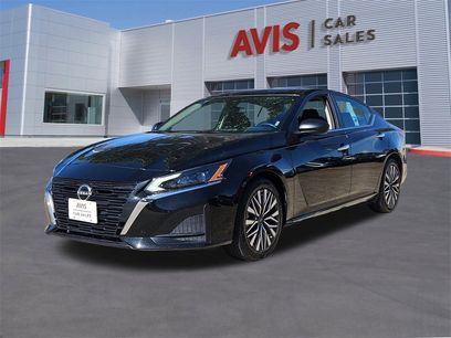 Used 2024 Nissan Altima 2.5 SV