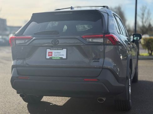 Used 2023 Toyota RAV4 XLE image 5