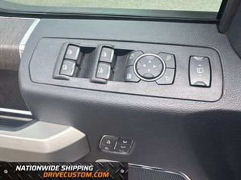 Used 2021 Ford F250 Lariat w/ Lariat Value Package image 21