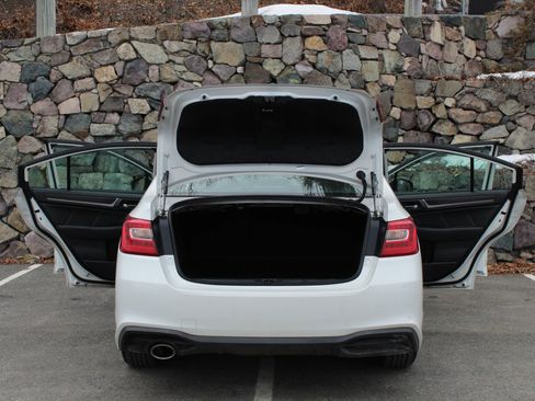 Used 2019 Subaru Legacy 2.5i Limited image 10