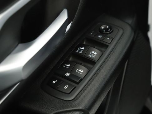 Used 2021 RAM 1500 Big Horn image 7