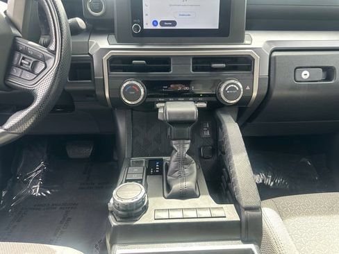 Used 2025 Toyota 4Runner SR5 AWD/4WD image 23