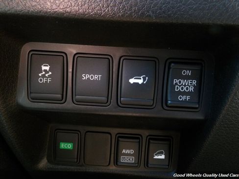 Used 2015 Nissan Rogue SL AWD/4WD image 22