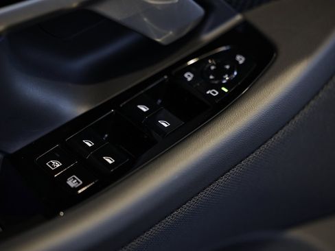 New 2026 BMW M5 Base w/ Executive Package image 16